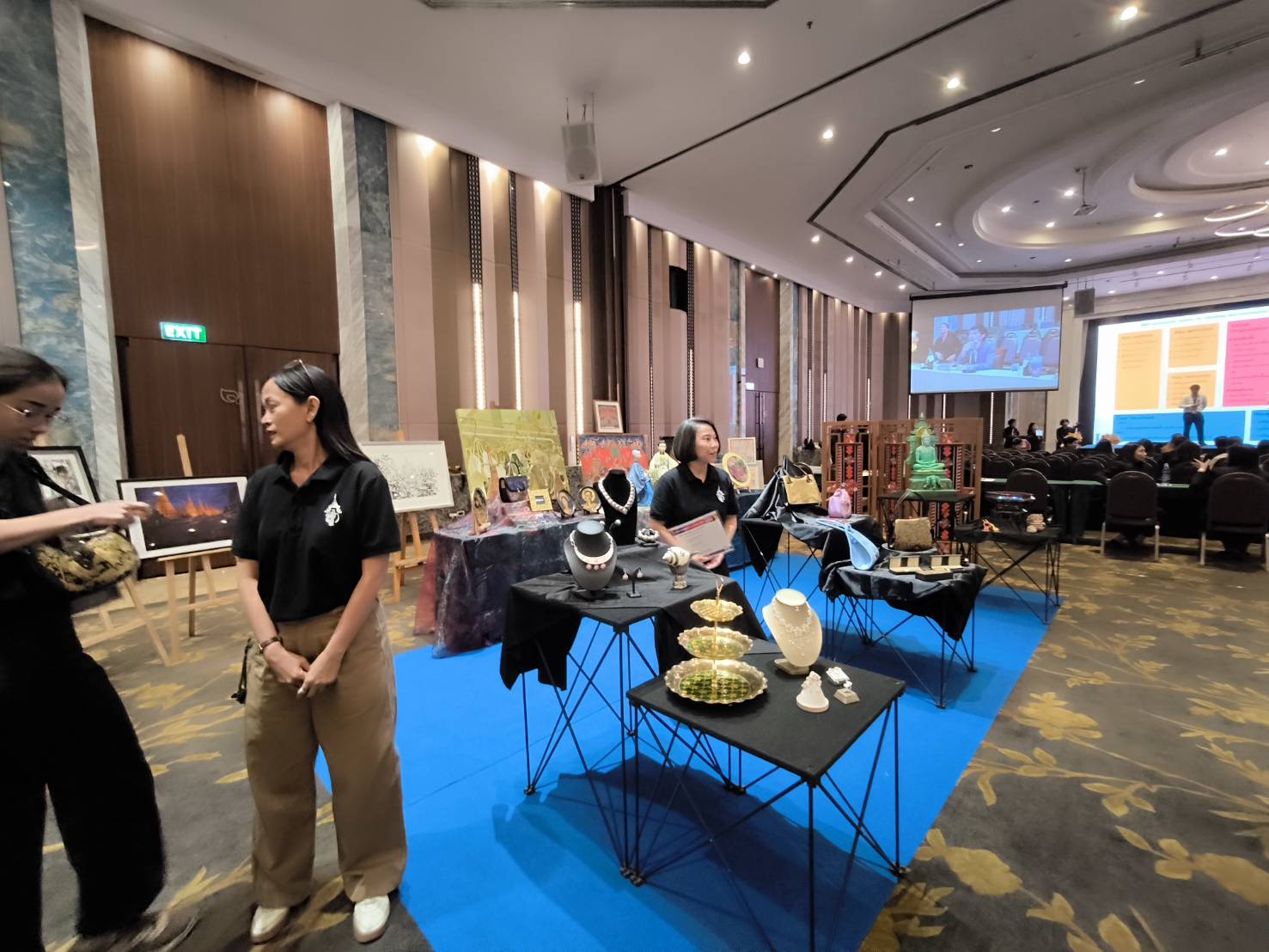 title - สวผ. เข้าร่วมพิธีเปิดโครงการมหกรรมงานวิจัย สิ่งประดิษฐ์ นวัตกรรม งานสร้างสรรค์ และทรัพย์สินทางปัญญา มหาวิทยาลัยเทคโนโลยีราชมงคลรัตนโกสินทร์ ประจำปี 256๙ (RMUTR RESEARCH & IP EXPO 2026)